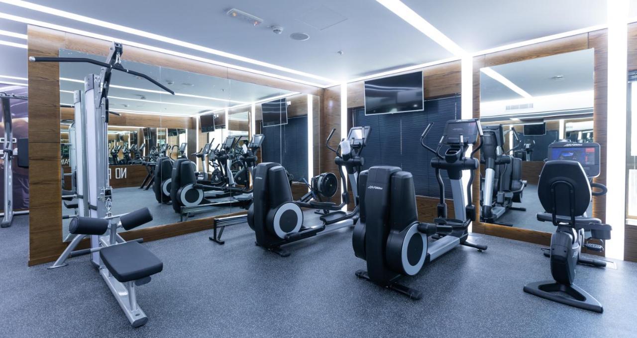 Barcelo Al Jaddaf, Dubai Hotell Eksteriør bilde Fitness room