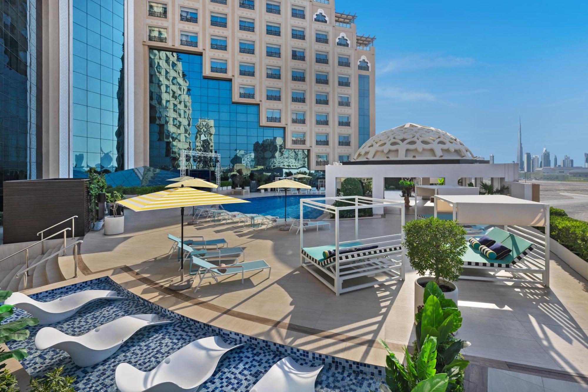 Barcelo Al Jaddaf, Dubai Hotell Eksteriør bilde